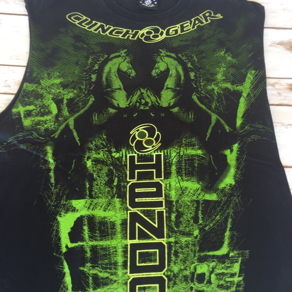 Clinch Gear “Hendo” T-Shirt - Picture 2 of 4